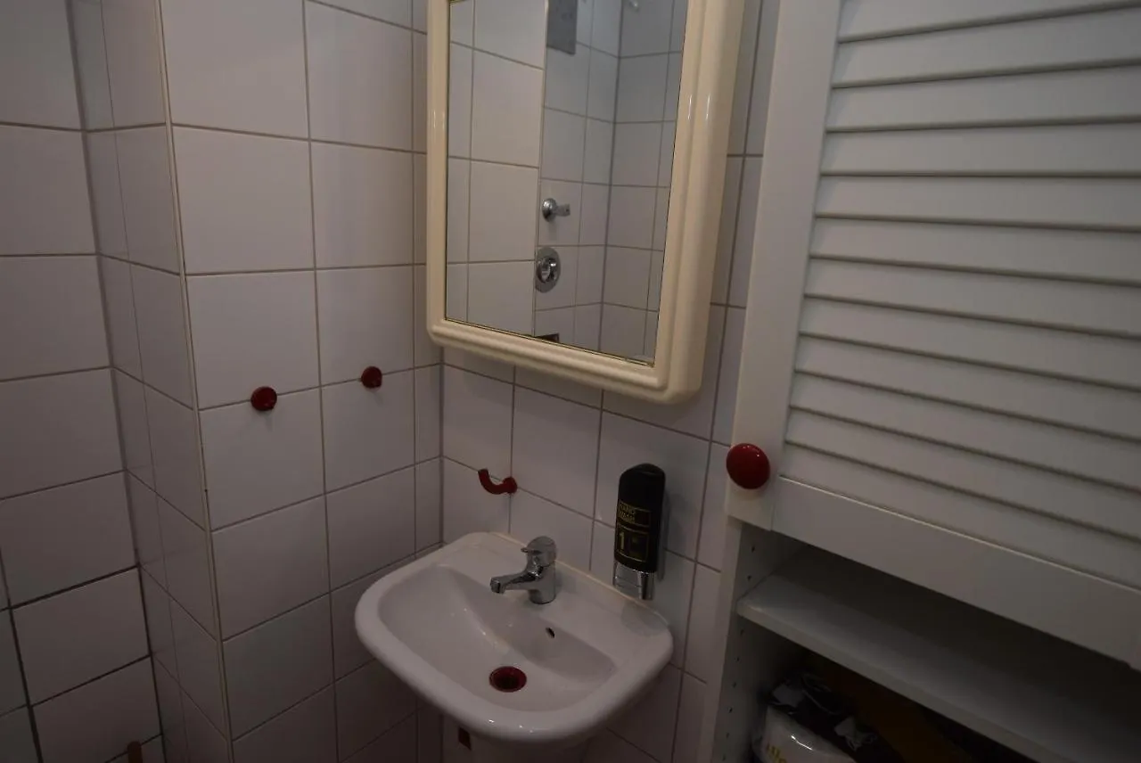 Apartment Zuffenhausen Stuttgart Almanya
